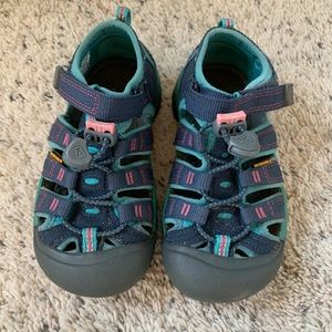 Keen kids sandals. Size 12.